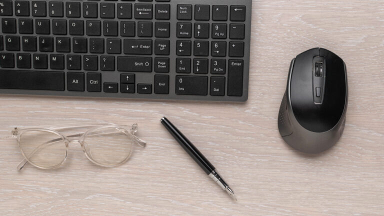 Digital Decluttering: How to Simplify Your Online Life